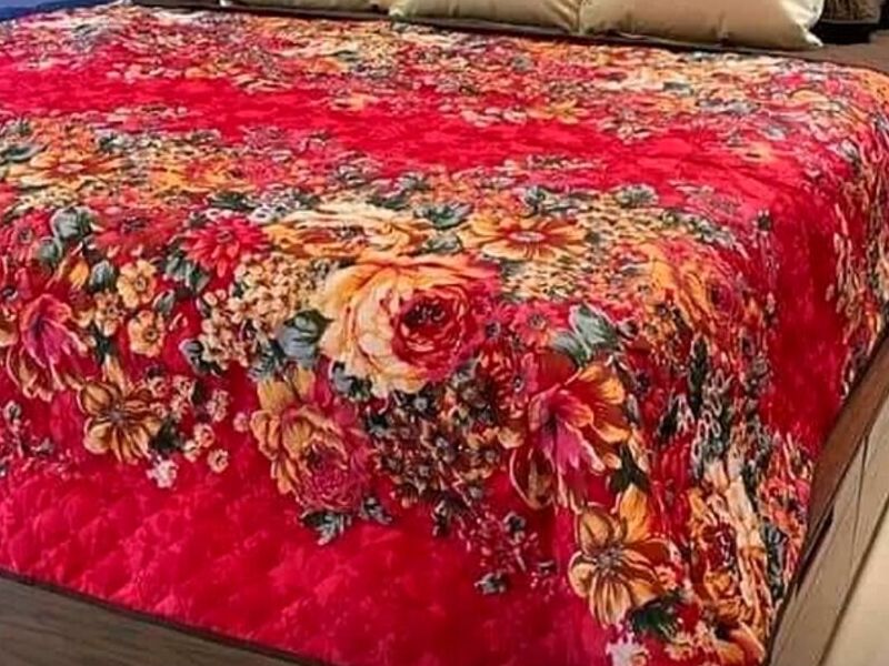 Cobijas Flores Rojizas México