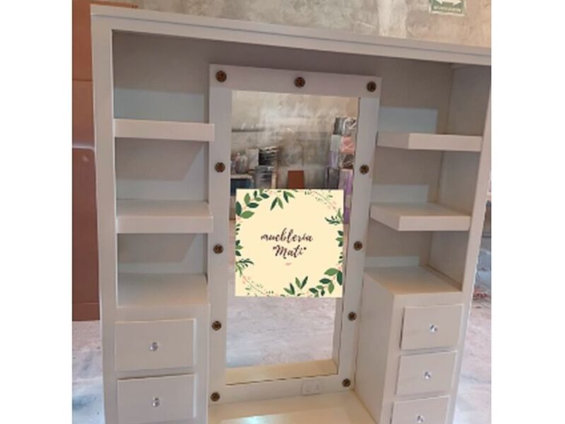 Vanity blanco madera con espejo 