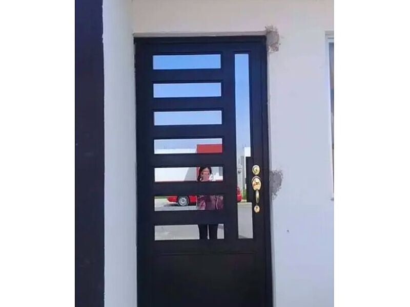 Elaboración de puerta con diseño Mexico