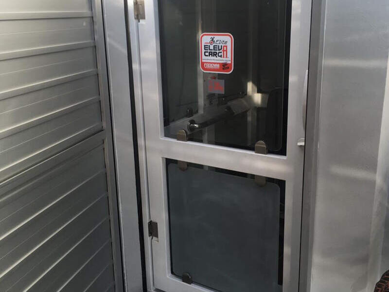 Cabina Completa con Cristal en México
