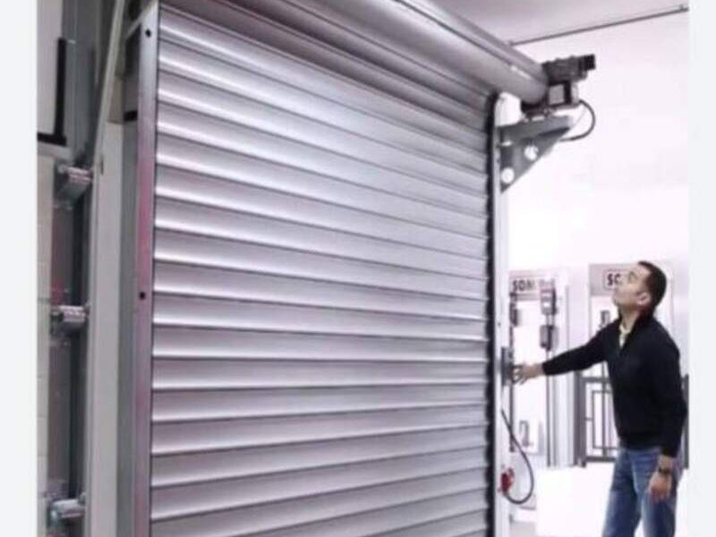 Instalación cortinas acero México