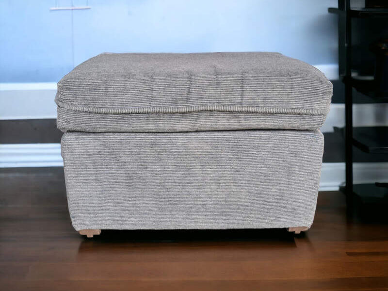 Silla Decorativa Cuadrada Gris Oax