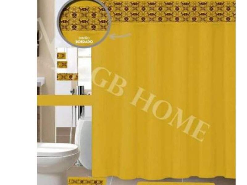 Cortina amarilla de baño