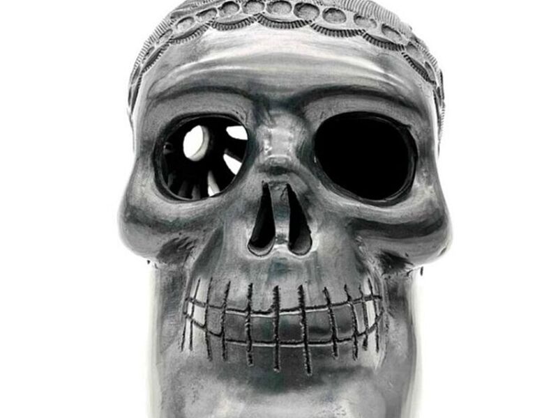 Calavera mediana-grande de Barro Negro