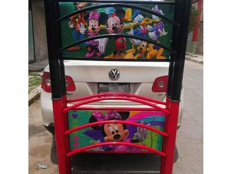 Litera infantil diseño Mickey Mouse México