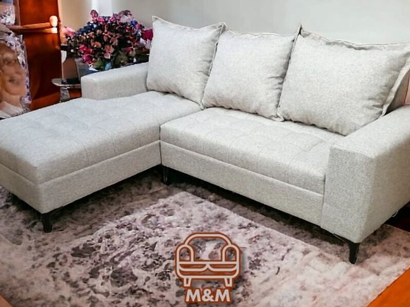 Sala en piel beige México
