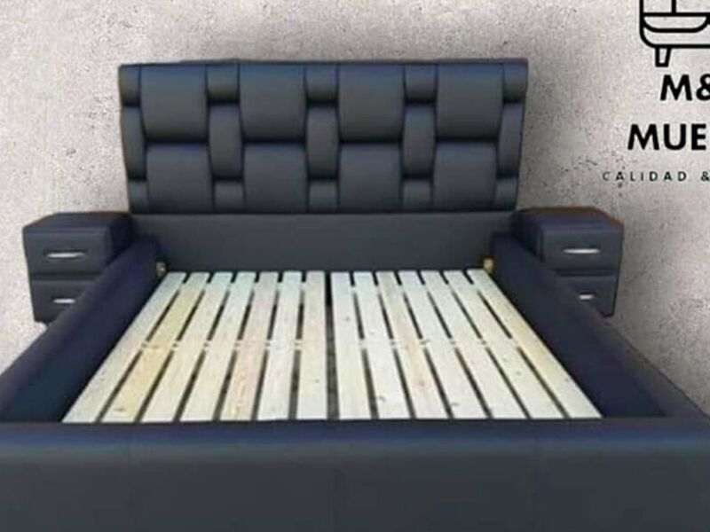 Cama con veladores México