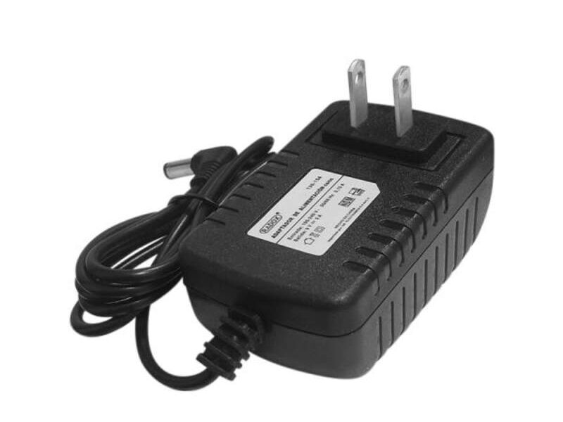 Adapatador de Corriente CA/CD 9V 