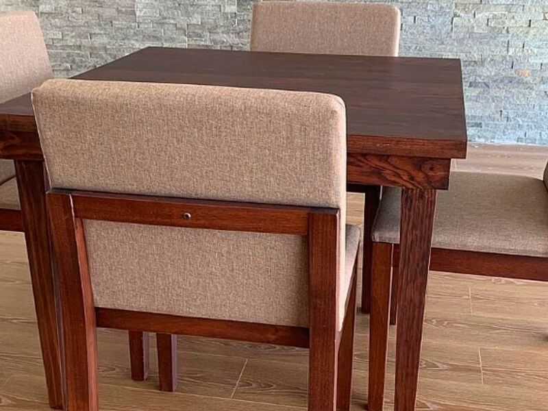 Mesa comedor Madero