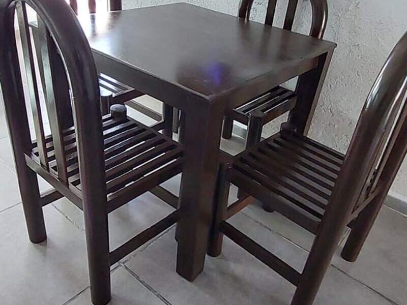 Mesa Comedor Cuadrada Madera Cancún