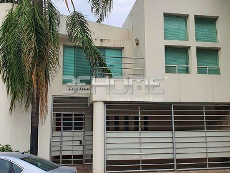 Casa en VENTA en Col Cumbres México 