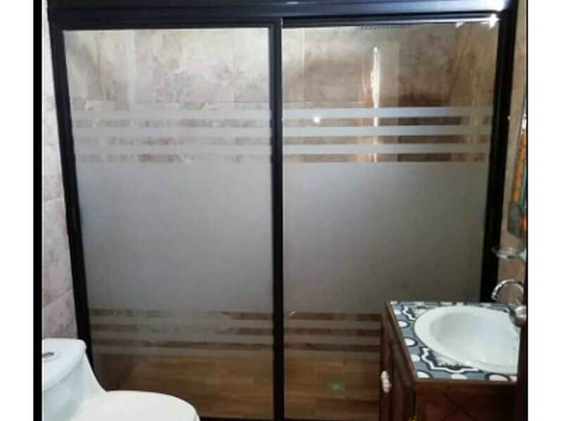 Shower door Mexico.