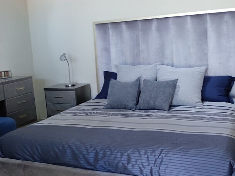 Cama Matrimonial Azul Blanco Ciliacán