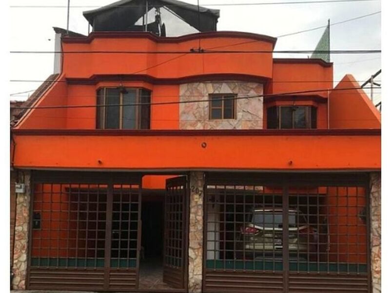 CASA EN VENTA VILLA DE LAS FLORES