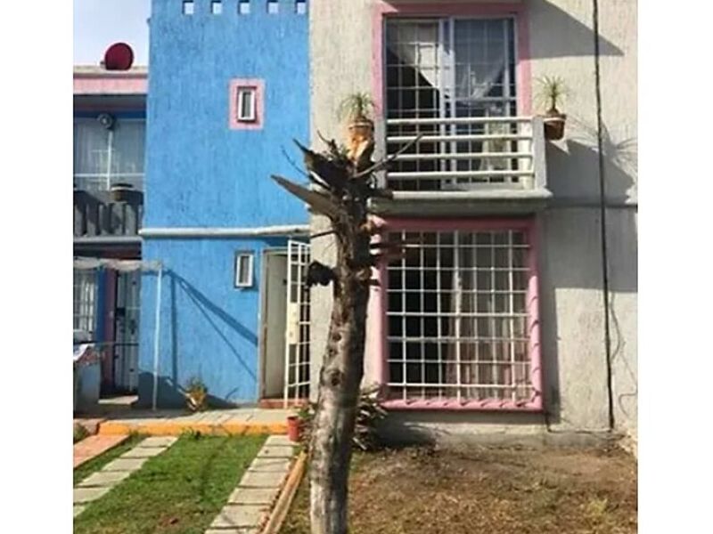 CASA DE 2 PLANTAS FRACC. HDA DEL JARDIN