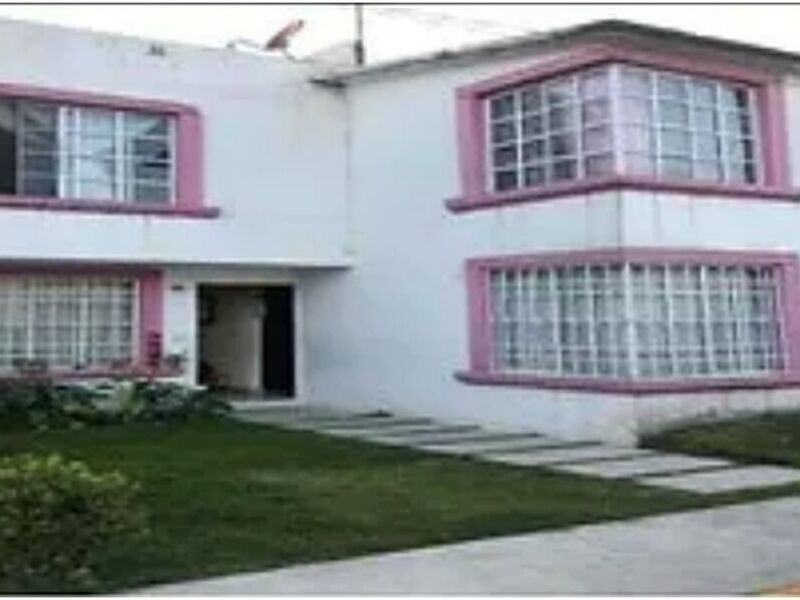 CASA EN CUAUTITLAN DE ROMERO RUBIO