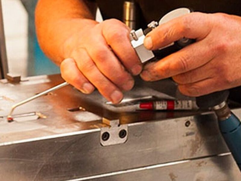 Reparación de máquinas plásticos Mx