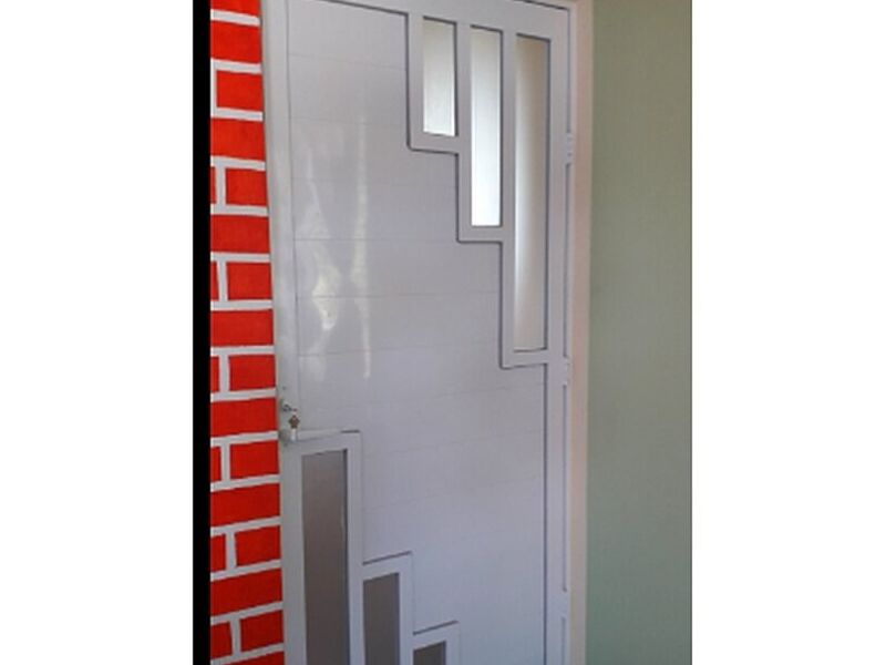 Puerta blanco aluminio. Mexico 