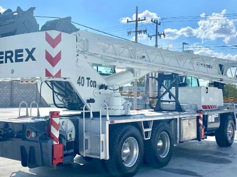 Grúa titan 40 T México  Celaya
