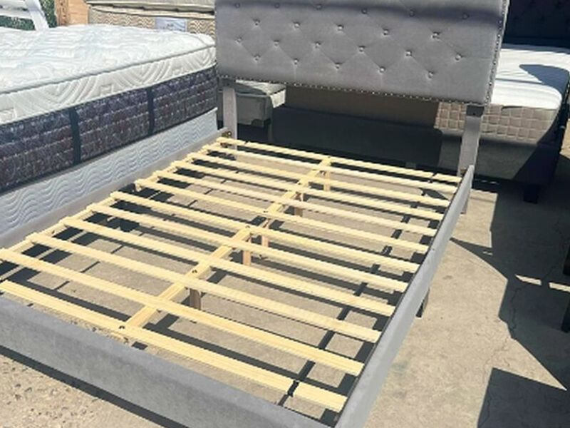 Cabecero madera gris 