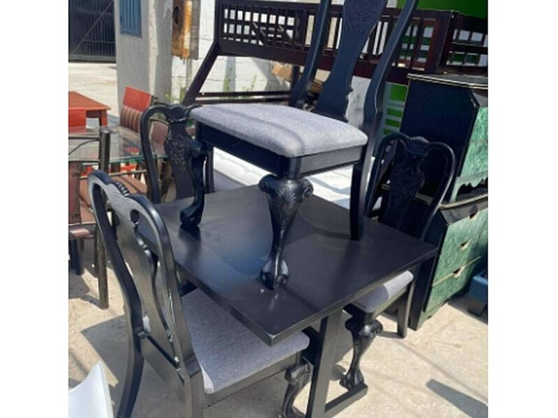 Mesa cuadrada negro 4 sillas México 