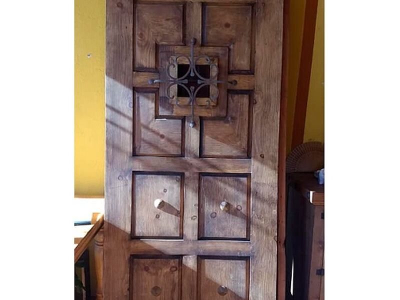 Puerta madera rústica