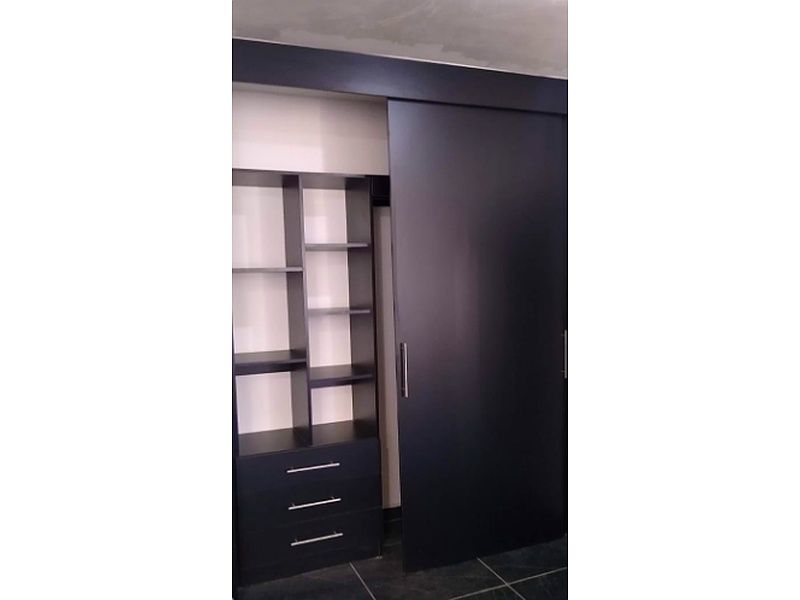 Clóset Ropero Negro Cajones SLP TLAS BIC