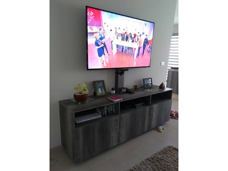 Mesa Televisión Sala Gris SLP TLAS BIC