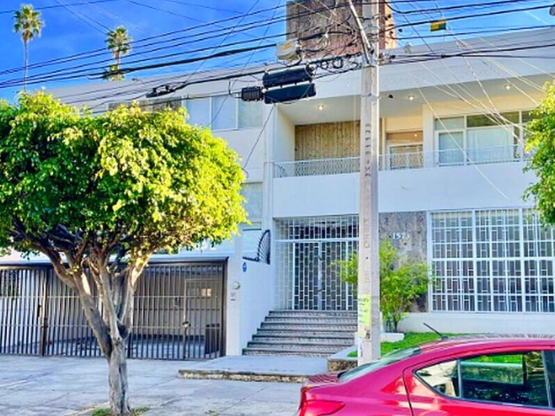 Casa En Venta En Colonia Moderna