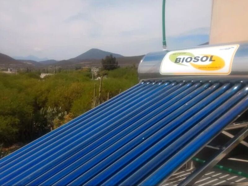 Calentador solar Biosol 18 tubos-México
