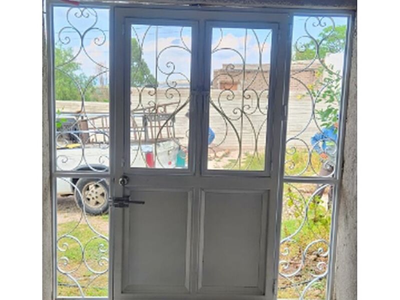puerta hierro México