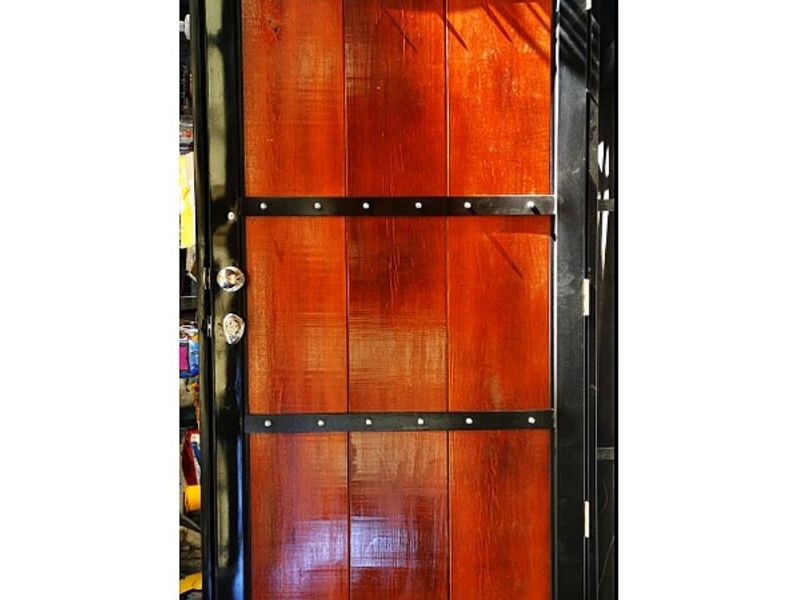 puerta de acero y madera México