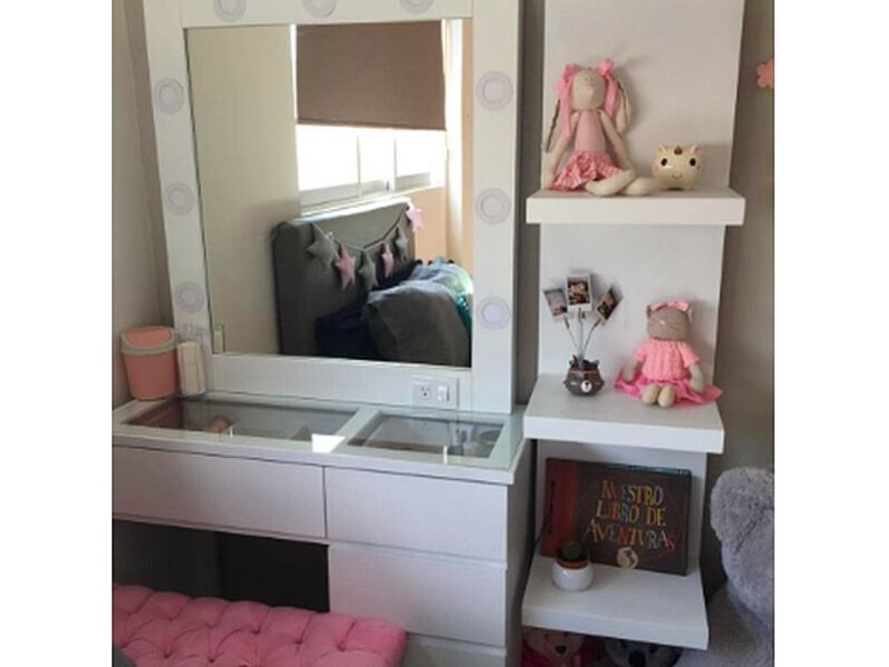 Vanity madera pequeño 