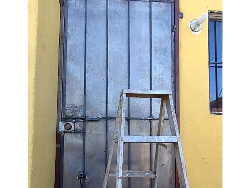 PUERTA MATALICA MEXICALI