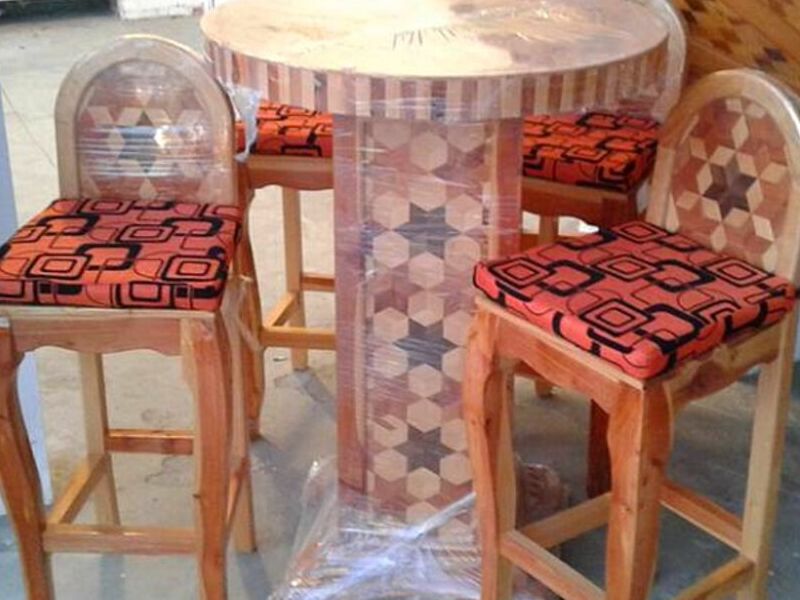 Taburete en madera México