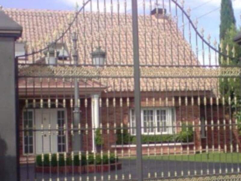 PUERTAS AUTOMÁTICAS DE REJA – HIERRO México
