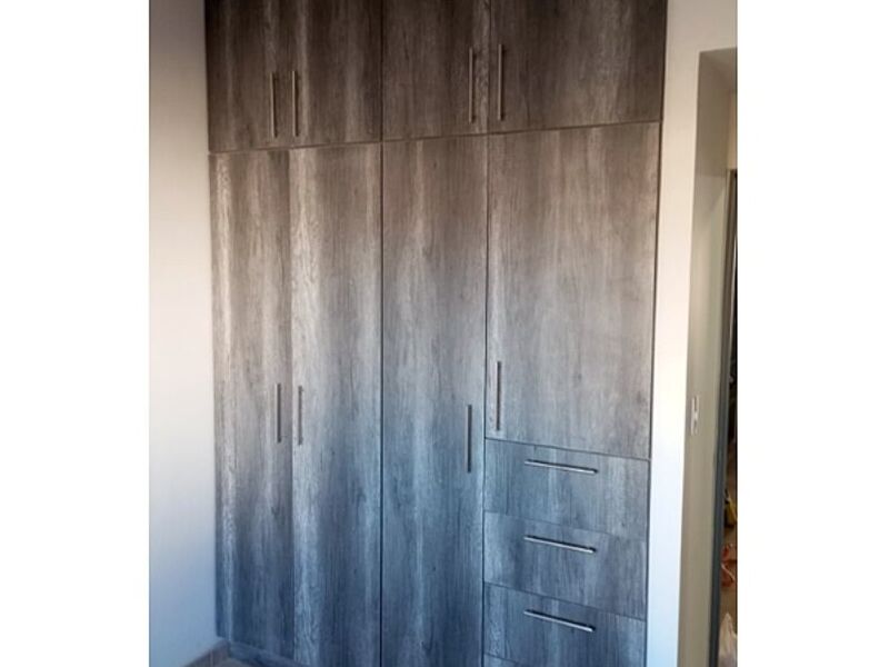 closet pared gris México