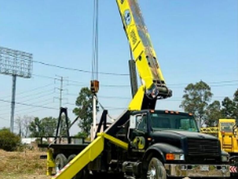 VENTA DE GRUA Navistar 250