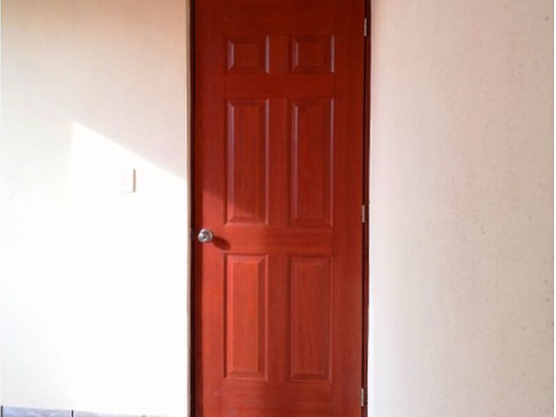 Puertas tipo tambor en 6 cuadros marrón