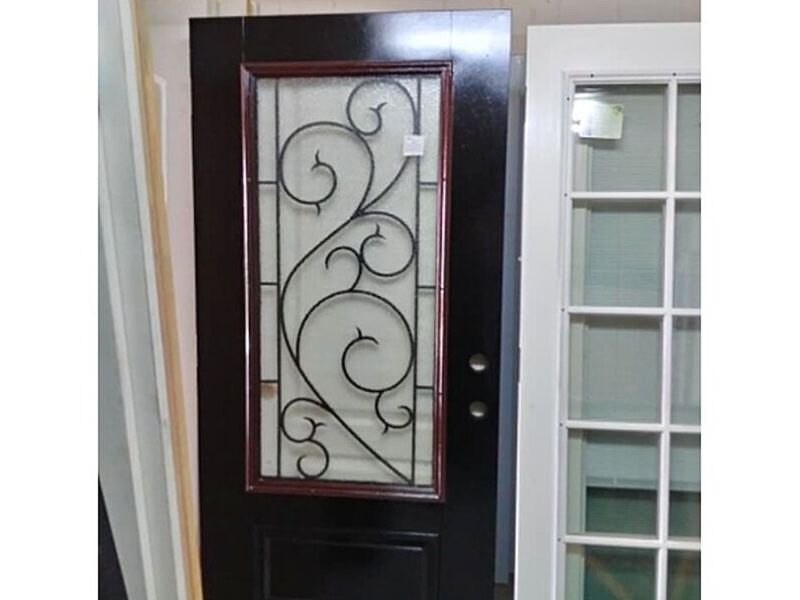 Puerta negro madera con vidrio templado