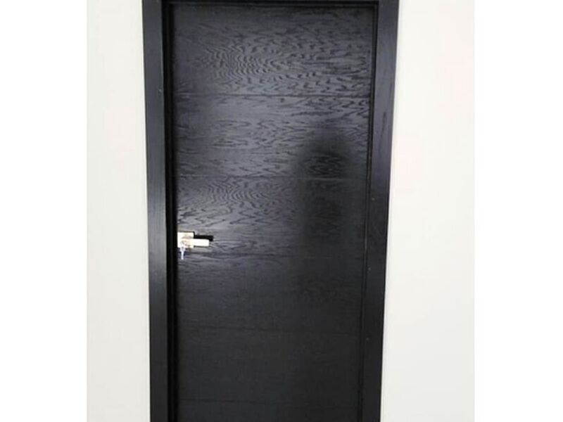 Puerta madera sólida negro 