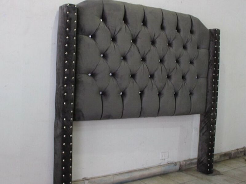 Cabecero tapizado gris