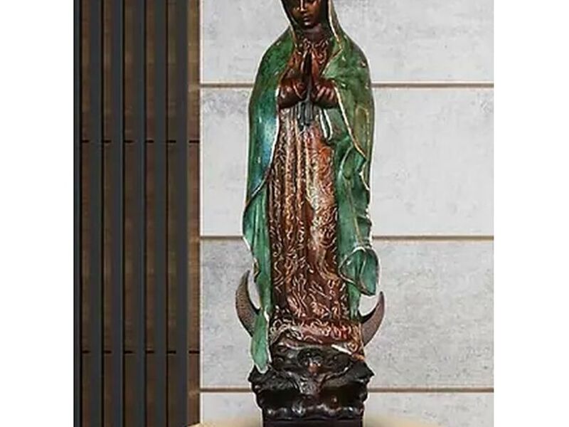 Escultura de La Virgen de Guadalupe MÉXICO