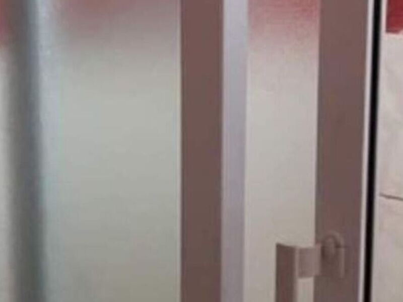 VENTANA DE ALUMINIO Y VIDRIO BLANCO0