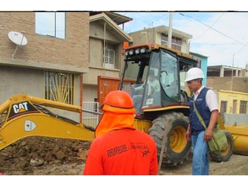 obras de Alcantarillado y Agua Potable JL