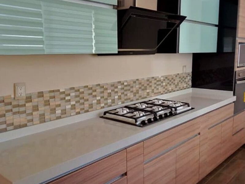 Muebles madera mesón mármol blanco
