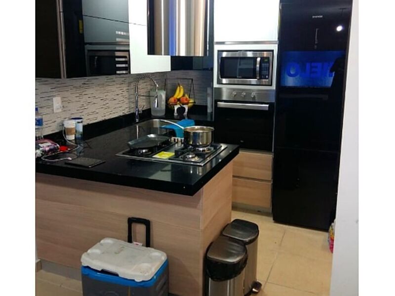 Mueble mármol negro México