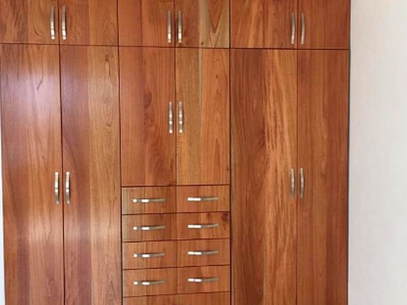Closet madera chocolate