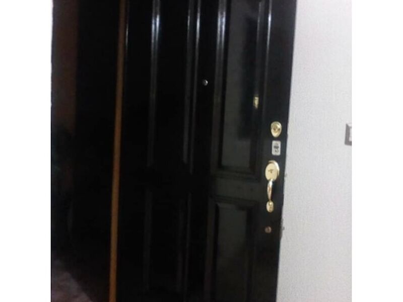 Puerta madera negro 