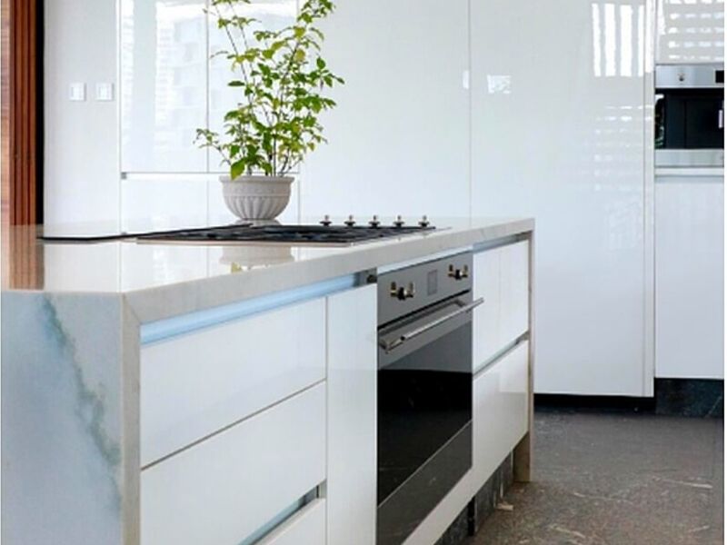 Muebles madera mesón blanco 